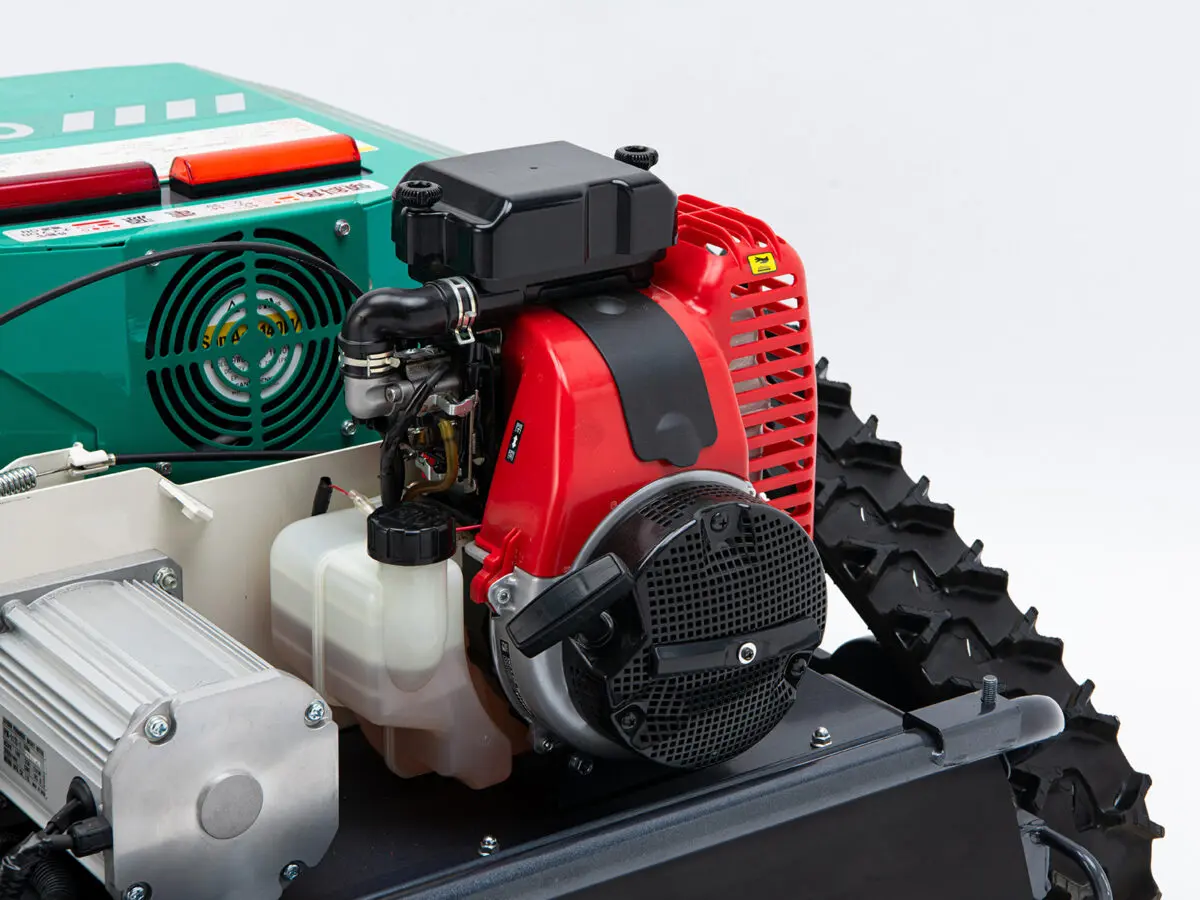 松江市のガーデンリフォーム事例（アプローチと人工芝）